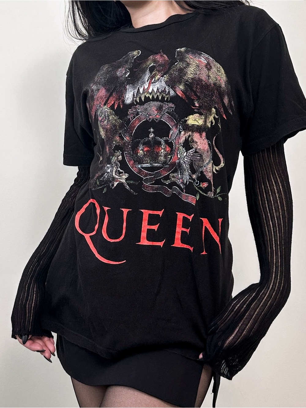 Vintage Queen Band Classic Crest Graphic T-Shirt